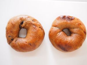 シナモンレーズンベーグル